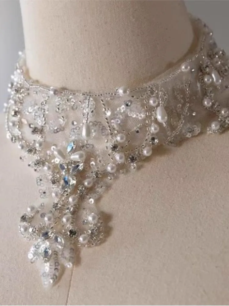 新しいサテン生地の頑丈なプラスサイズのトレーンドレス