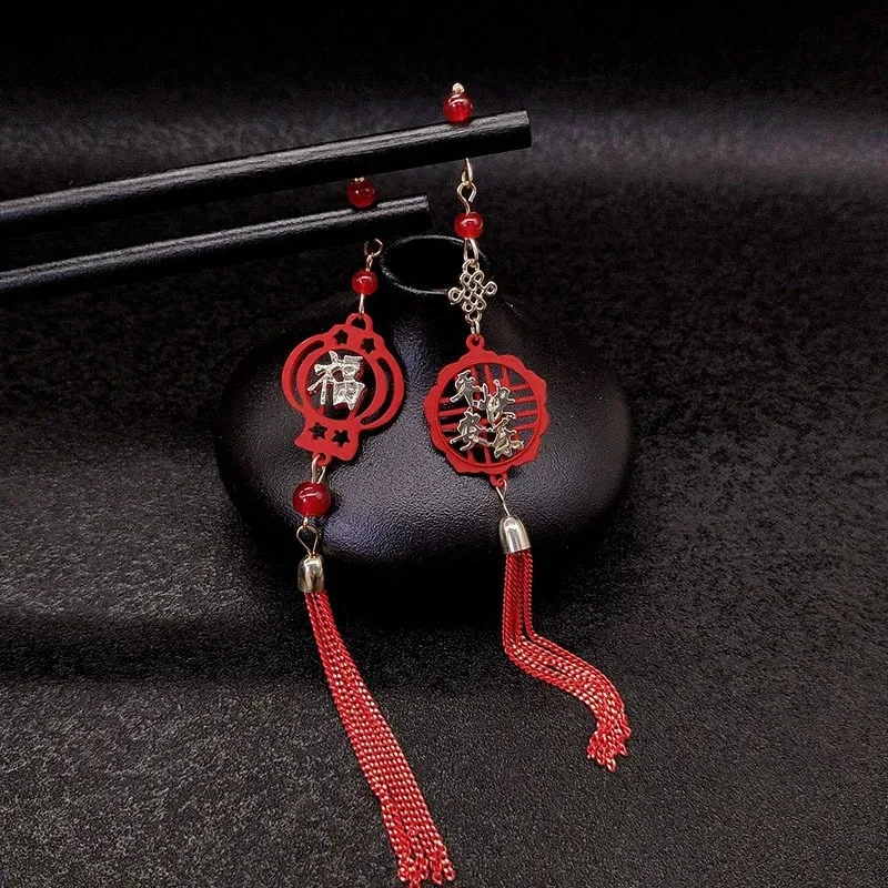 

High-end and niche red tassel wooden hairpins, exuding peace and joy, fashionable yet retro hairpins