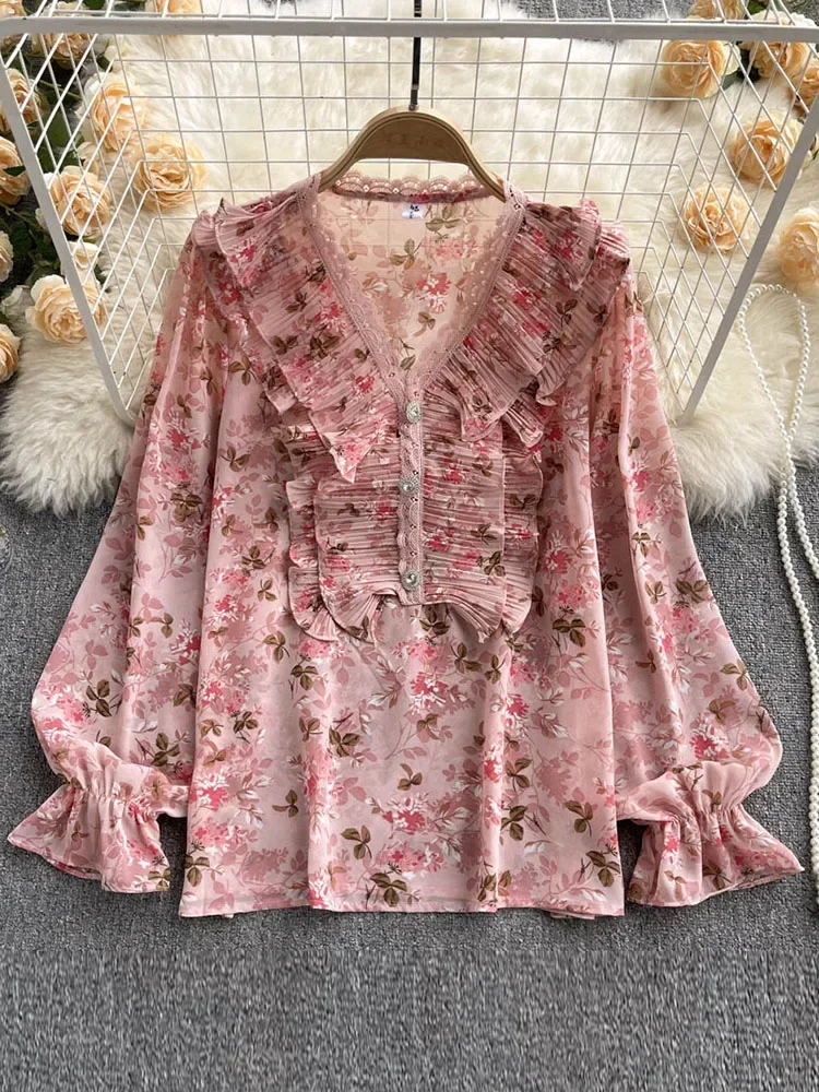 Women French Retro Lace V-neck Floral Temperament Korean Version Loose All-match Pleated Ruffle Blouse Tops Female D0753