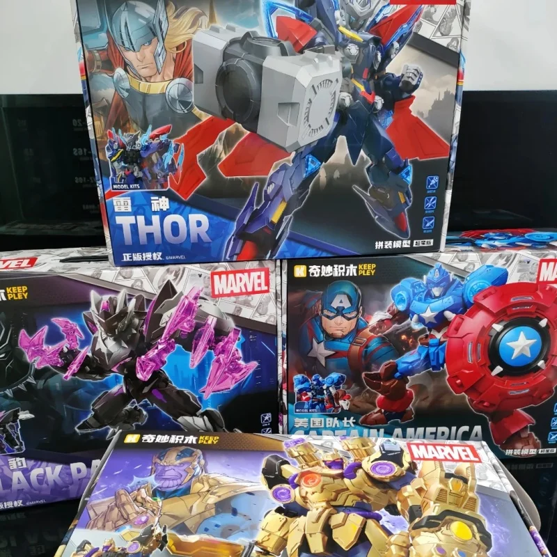 

Конструктор Keeppley: Сборная модель Меха Капитан Америка (версия Marvel Comics Superstar), подвижная игрушка-украшение, подарок