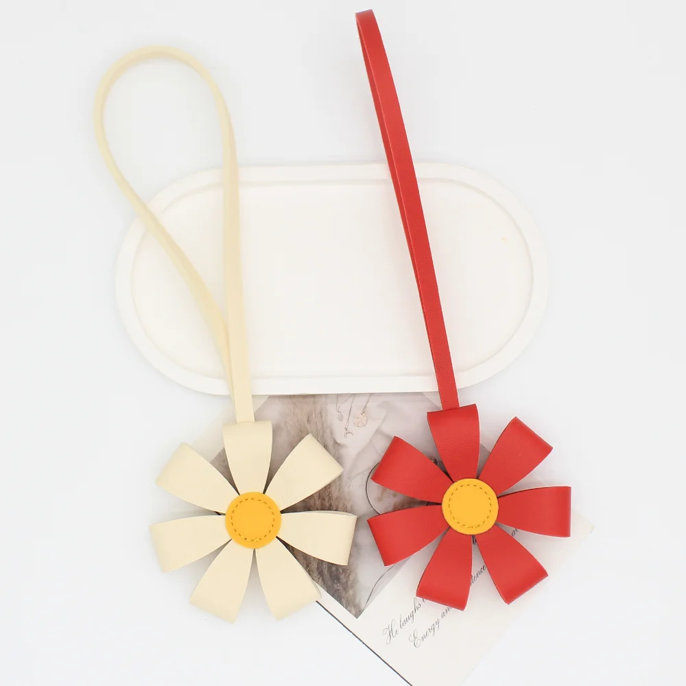 ثلاثي الأبعاد حقيبة سحر أنيق زهرة المفاتيح متعددة البتلة حلقة رئيسية تنوعا حقيبة جلدية ملحق لحقيبة اليد سيارة #4