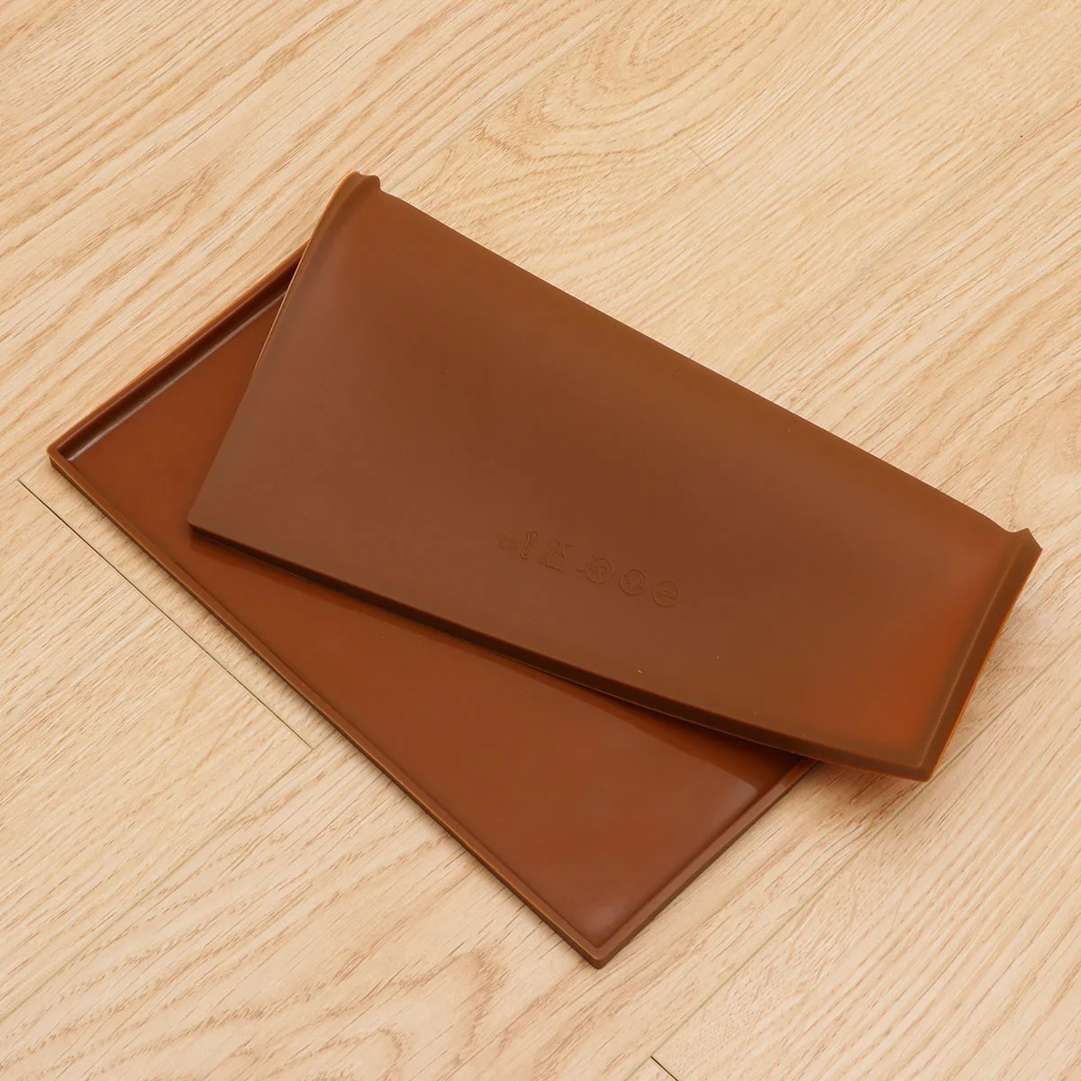 الحيوانات الأليفة السلطانية تحديد الموقع سيليكون تغذية حصيرة للكلاب القطط مقاوم للماء غير عصا حماية الأرضية سهلة شطف وسادة قابلة للتنظيف لون القهوة