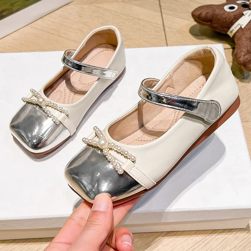 

Shiny Leather Shoes For Girls 2026 New Autumn Toddler Ballet Flats Beaded Bow Soft Sole Princess Elegant School Dance Kids Shoes