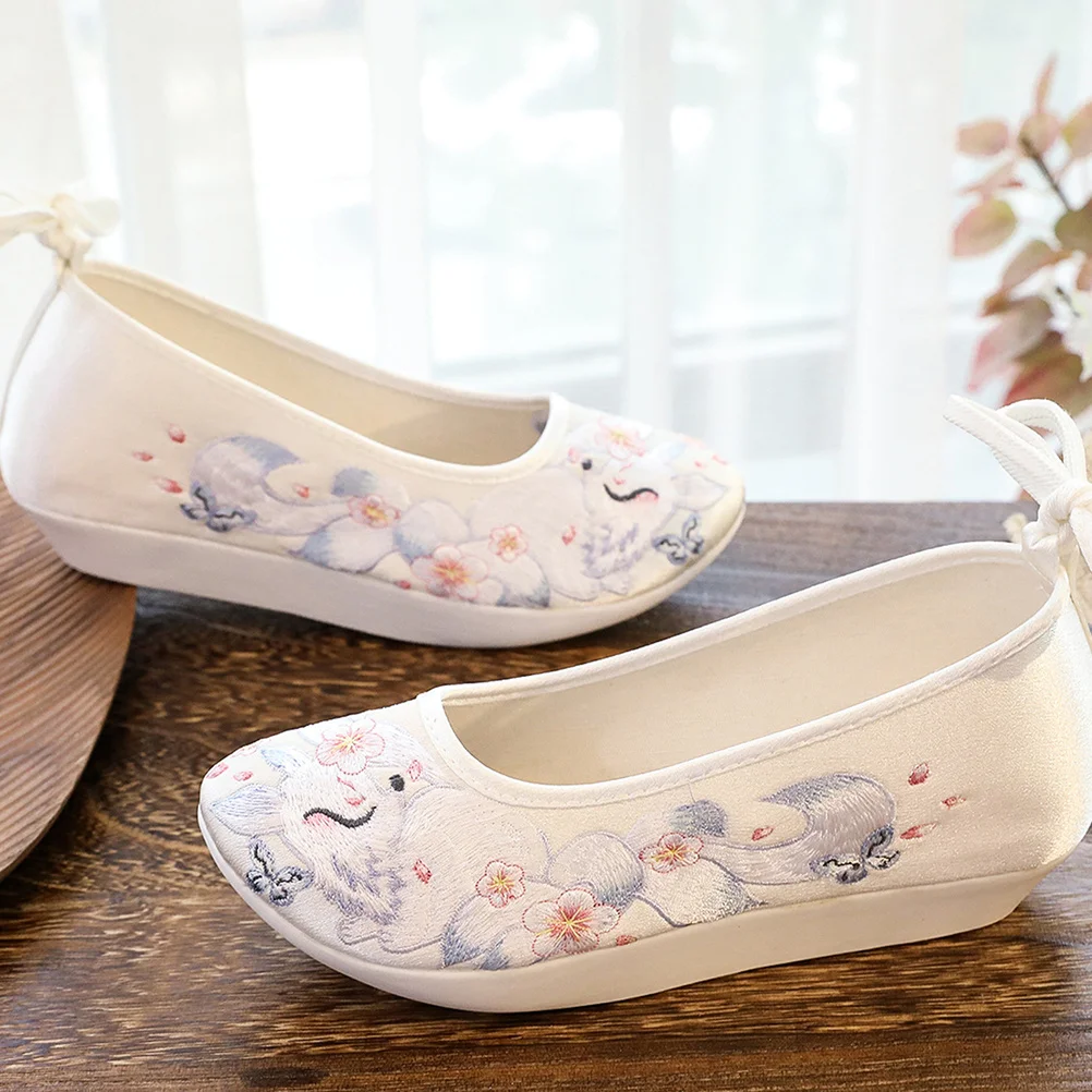 1 زوج المرأة الأحذية القماشية المطرزة المخفية إسفين كعب مريح المضادة للانزلاق وحيد لأداء الرقص النمط القديم الصيني