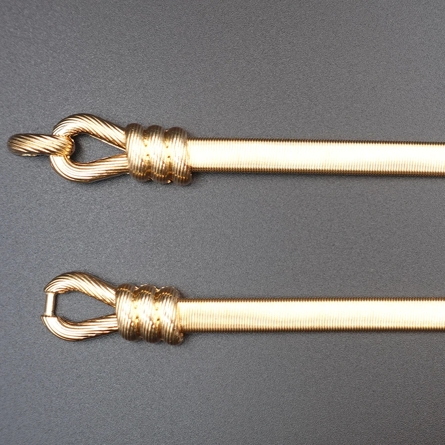 Elegante catena estiva in vita: cintura in metallo elasticizzato regolabile per abiti, gioielli per le vacanze e le date notturne