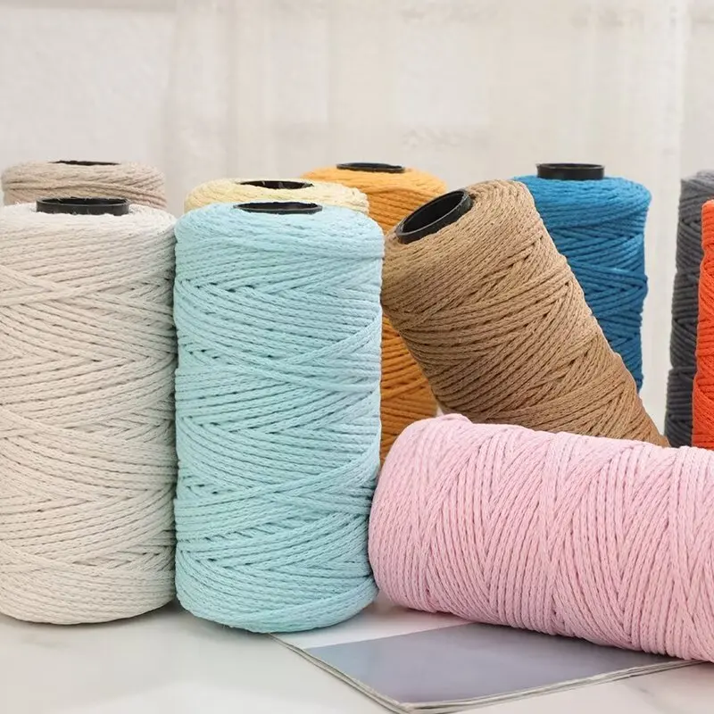 

150g hollow cotton yarn, medium coarse, handmade woven to make backpacks, sweaters, scarves, cotton shoes, old cotton yarn