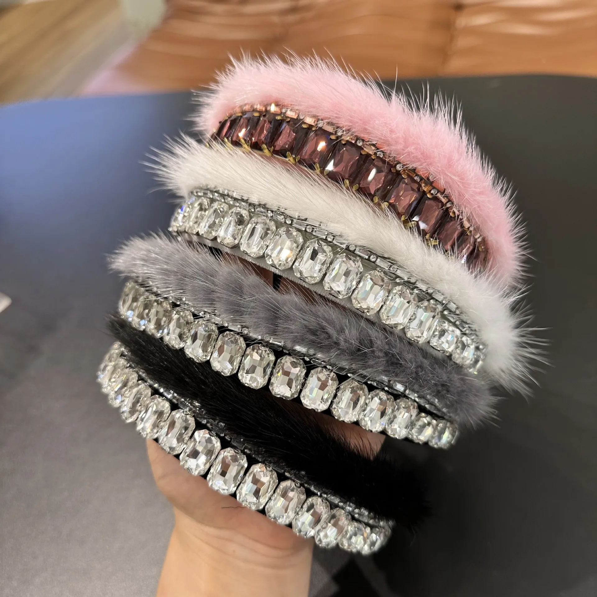 ผู้หญิงFaux Fur Headbandsตุ๊กตาผมHoopเกาหลีกว้างหัวHoop HairbandsคุณภาพสูงRhinestone Chain Headwearอุปกรณ์เสริมผม