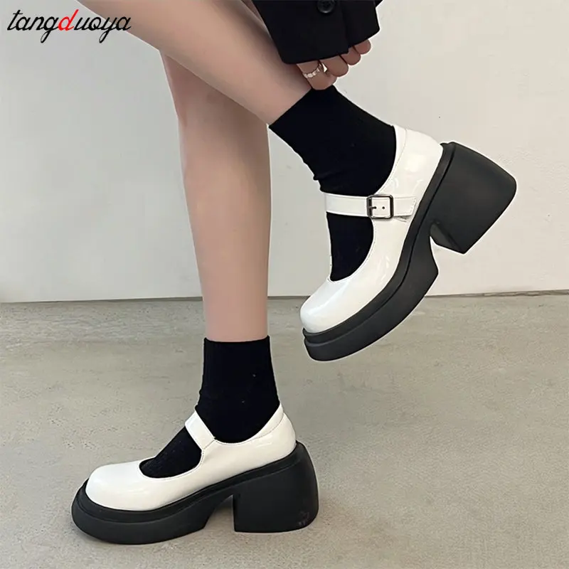 Lolita Shoes Japanese Girl Platform Black High Heels Vintage Round Toe Mary Jane Shoes Women Patent faux Leather Cosplay Shoes