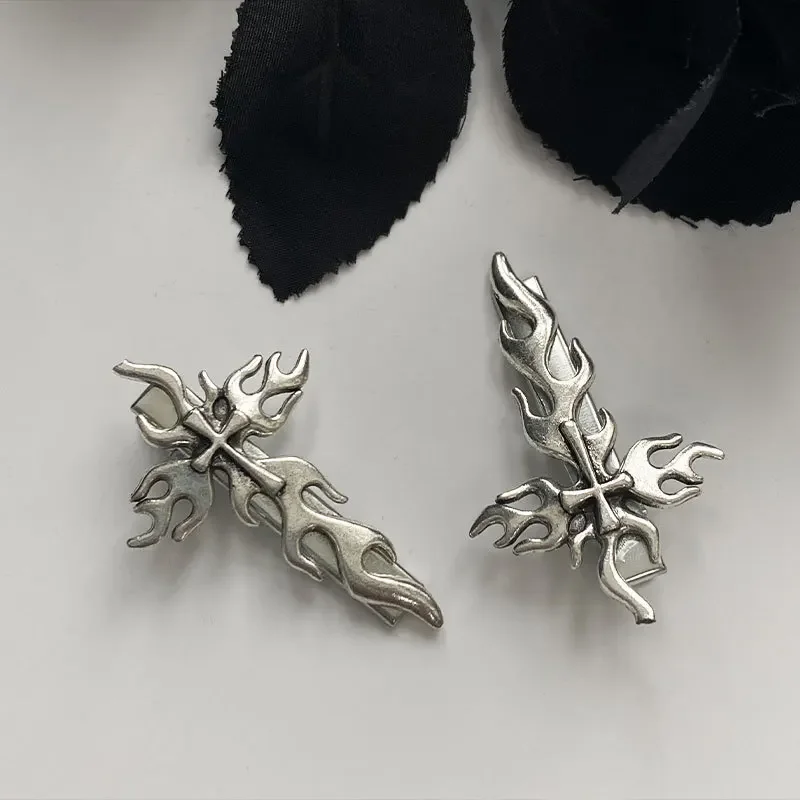 Vintage Y2k Punk Cross Metal Hair Clips Accessories for Women Trendy Cool Barrettes Gothic Girl Hairpin Party Gifts Headdress