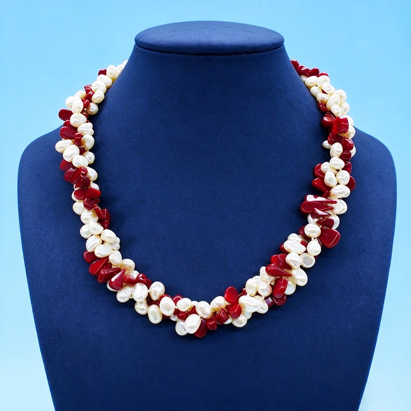 Pretty ! 2 natural pearls, 1 natural coral,3 natural classic necklace 19