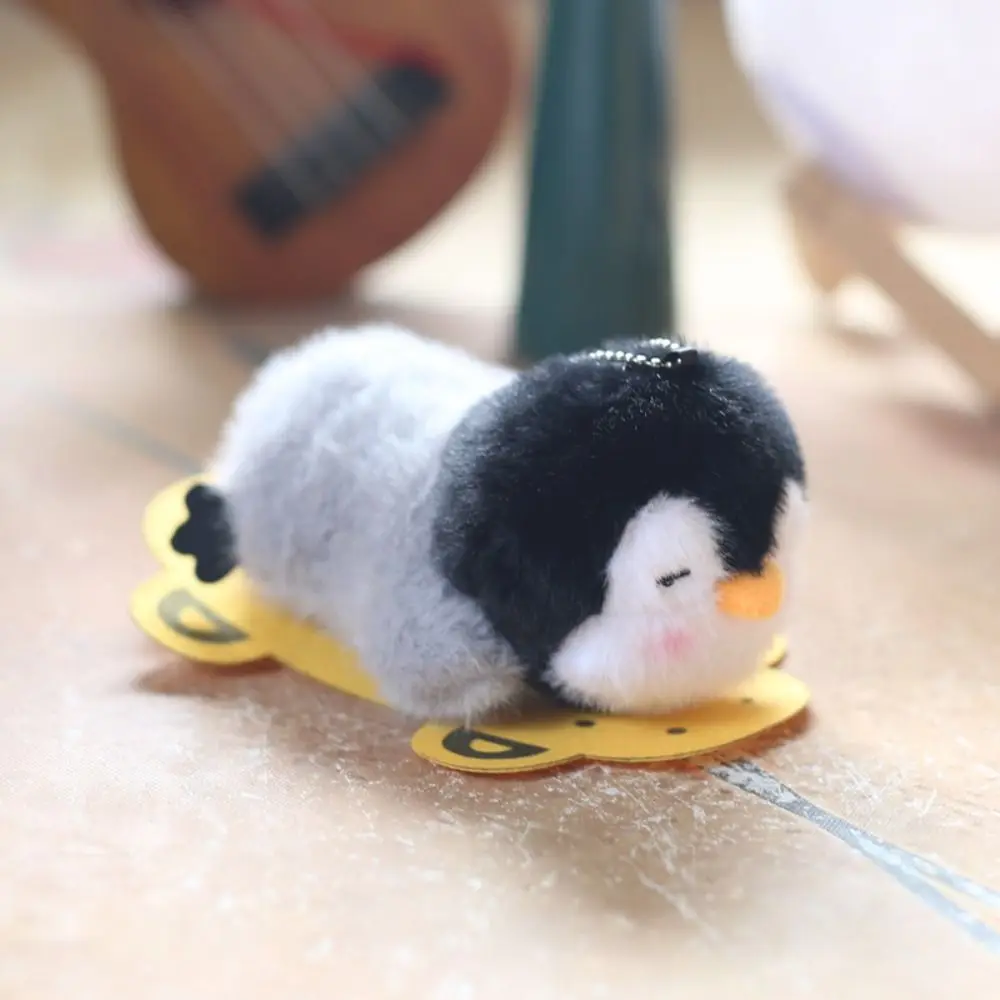 Bonito chaveiros de pelúcia quatro estações pequeno pinguim pingentes boneca saco charme chaveiro brinquedos de pelúcia dos desenhos animados chaveiro crianças presentes