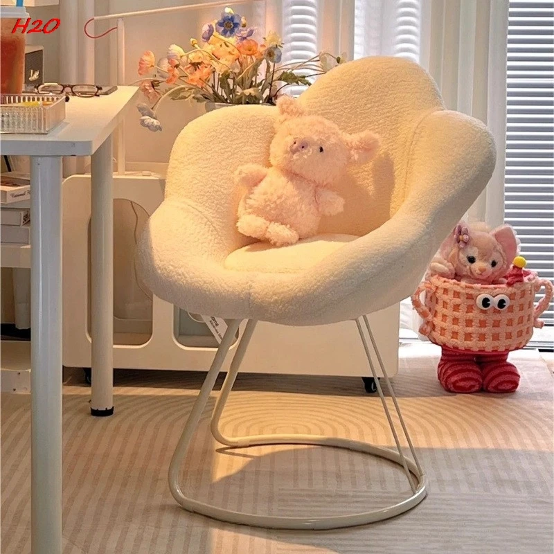 Petal Makeup Chair Light Luxury Nail Art Milk Oil Style Female Bedroom Back Chair Home Simple Chair Skin Friendly Lamb Wool