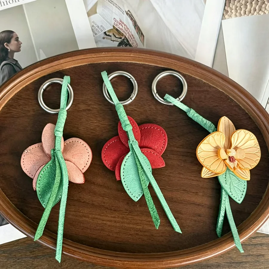 Exquisite Phalaenopsis Orchid Lily Cowhide Keychain Flower Bag Pendant Fashion Backpack Decoration Accessories Gifts Bag Charm