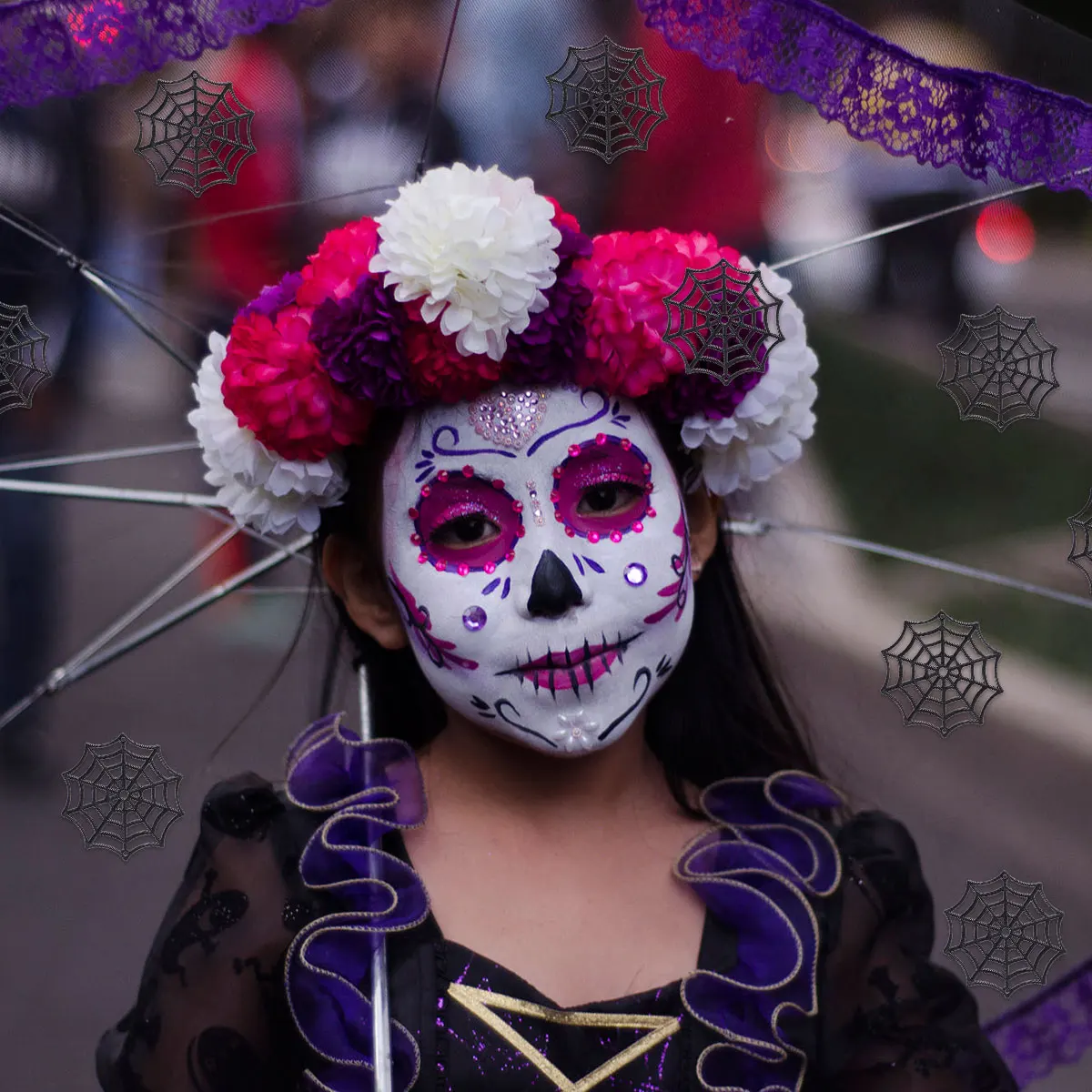 

50pcs Spider Web Accessories Black Plastic Cobweb Halloween Decorations For Indoor Outdoor Party Supplies Mini Spiderwebs