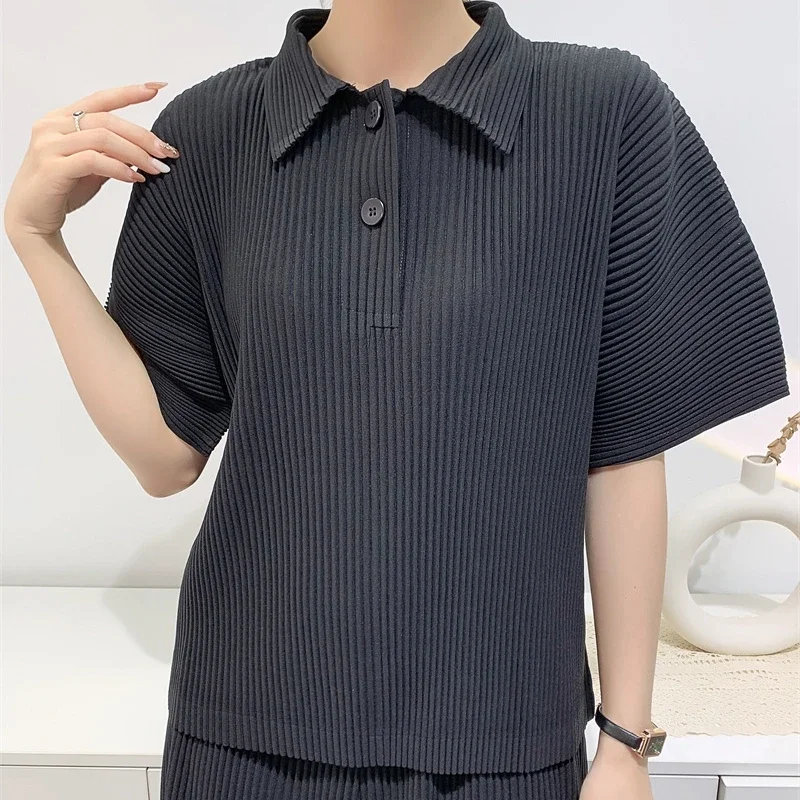 Miyake Pleated Classic POLO Collar Two Button T-shirt 2024 Spring and Autumn Ladies Short Sleeve Loose Casual Top Women Clothing