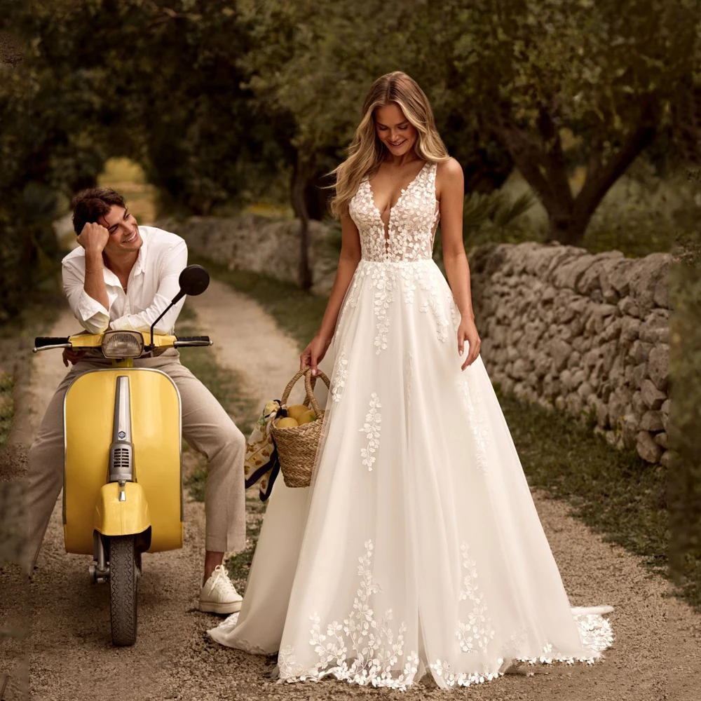 

Elegant Wedding Dress Sleeveless V-Neck Applique Lace Bride Gowns Double V-Neck For Women A-Line Boho robe de mariée Customized