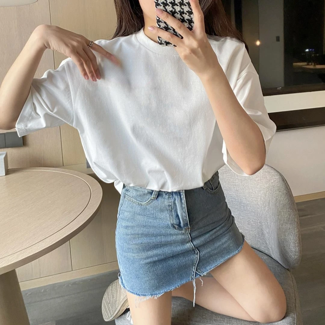 Men and Women Pure Cotton Short Sleeved Oversized Top Loose and Versatile Summer Couple T-shirt Black and White Top Clothes