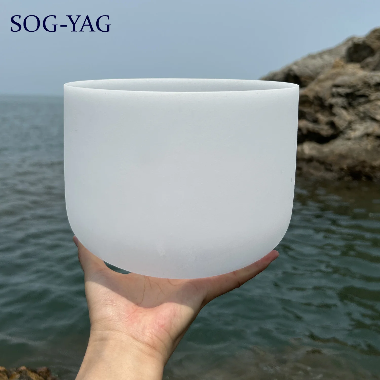 

SOG-YAG 432hz 7 Inch A note frosted Quartz Chakra Crystal Singing Bowl for Sound Healing with Free Mallet