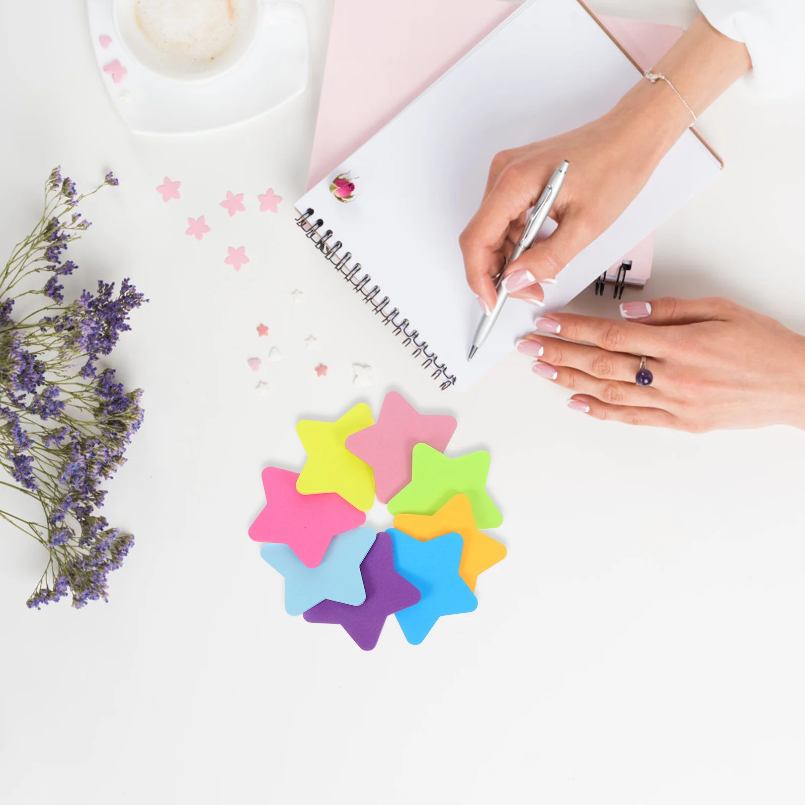 16 قطعة من دفاتر الملاحظات اللاصقة ذات النجمة الخماسية، التصاق موثوق به يقع على الأسطح، مثالية لتنظيم المهام، تذكير الملاحظات المنزلية
