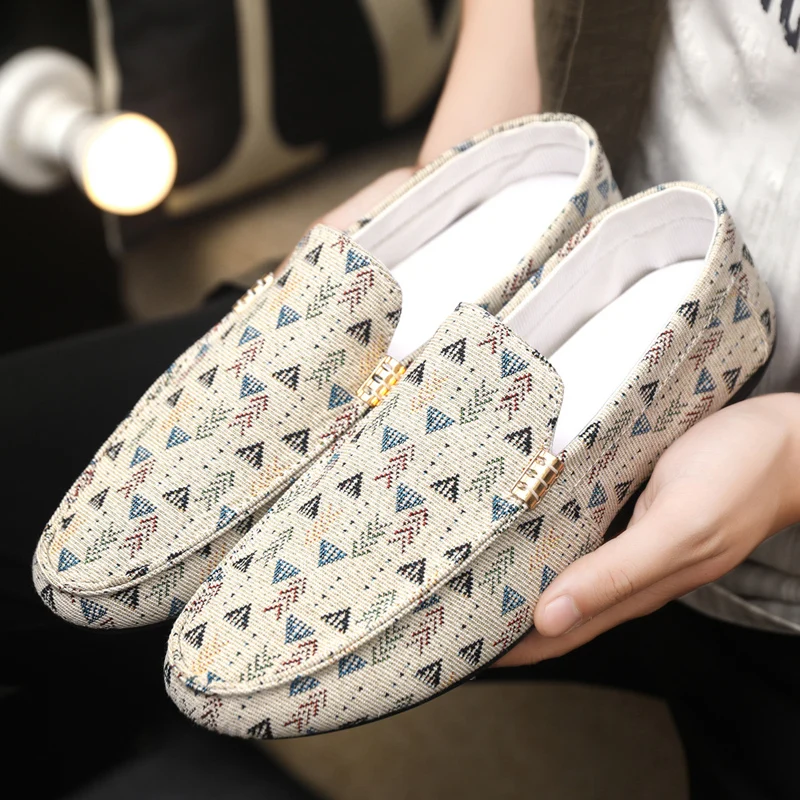 ELUVA Loafers Men Slip on Anti Slip Shoes Men Large Size 46 Comfortable Driving Shoes Breathable Soft Sole Casual Footwear