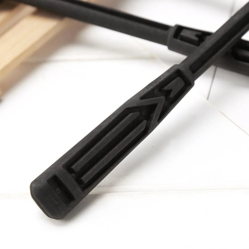 

652F Multifunctional Small Claw Hammer for Home Repairs and Carpentry and Efficient Driving Comfortable Grip