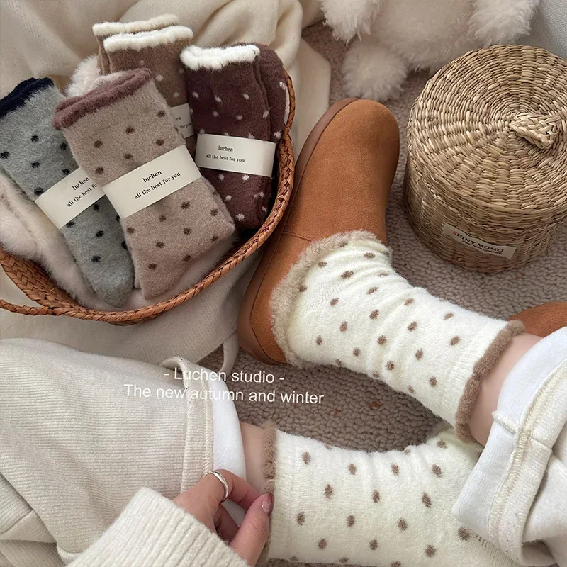 Kaos Kaki Tebal Hangat Musim Gugur Musim Dingin dengan Titik Beludru, Bulu Australia, Kaos Kaki Rumah Lucu untuk Ibu Hamil, Kaos Kaki Serbaguna