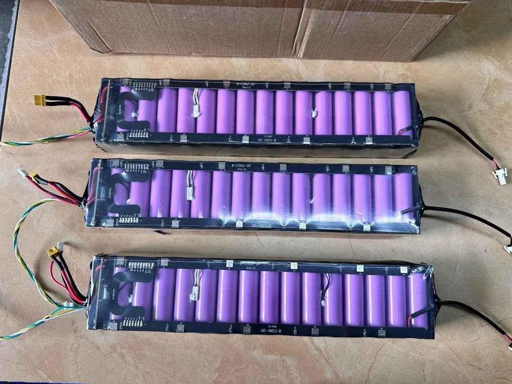10s3p 7800Ah 36V Li-ion batteries ,For Xiaomi M365/M365 Pro Scooter Electric Batterypack wih Waterproof Bluetooth Communication