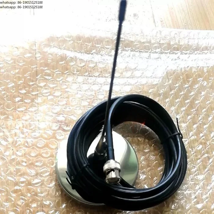 Pump truck driving assembly machine, remote control receiver suction cup antenna