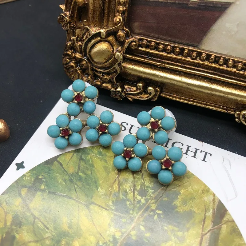 

Medieval Earrings Design Sense Turquoise Gem Diamond Flower Stud Earrings Simple Temperament Versatile Earrings