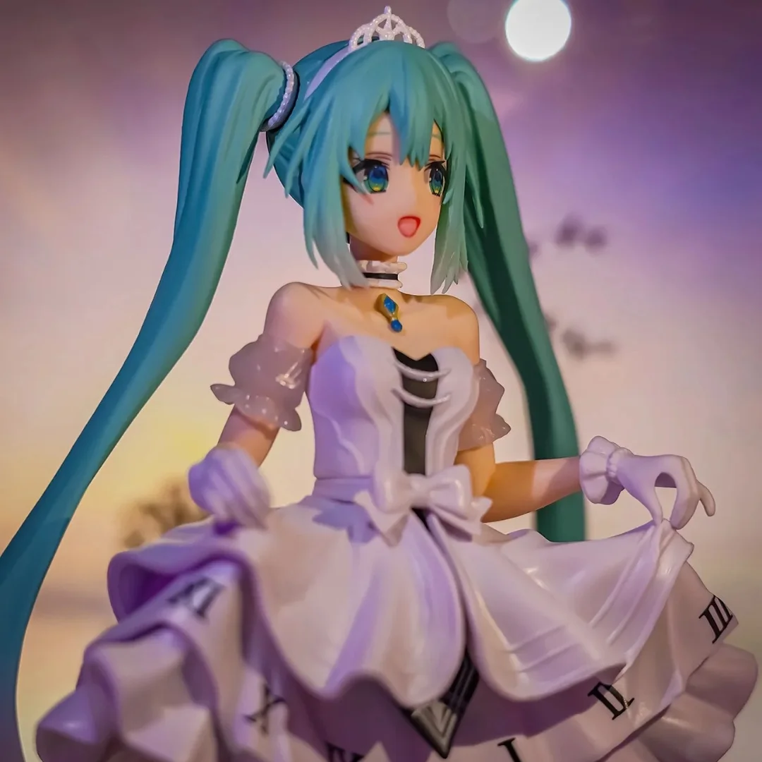 Hatsune Miku Character Peripheral Cinderella Miku Pull Skirt Pose Figure Model Toy Desktop Ornaments Birthday Gift