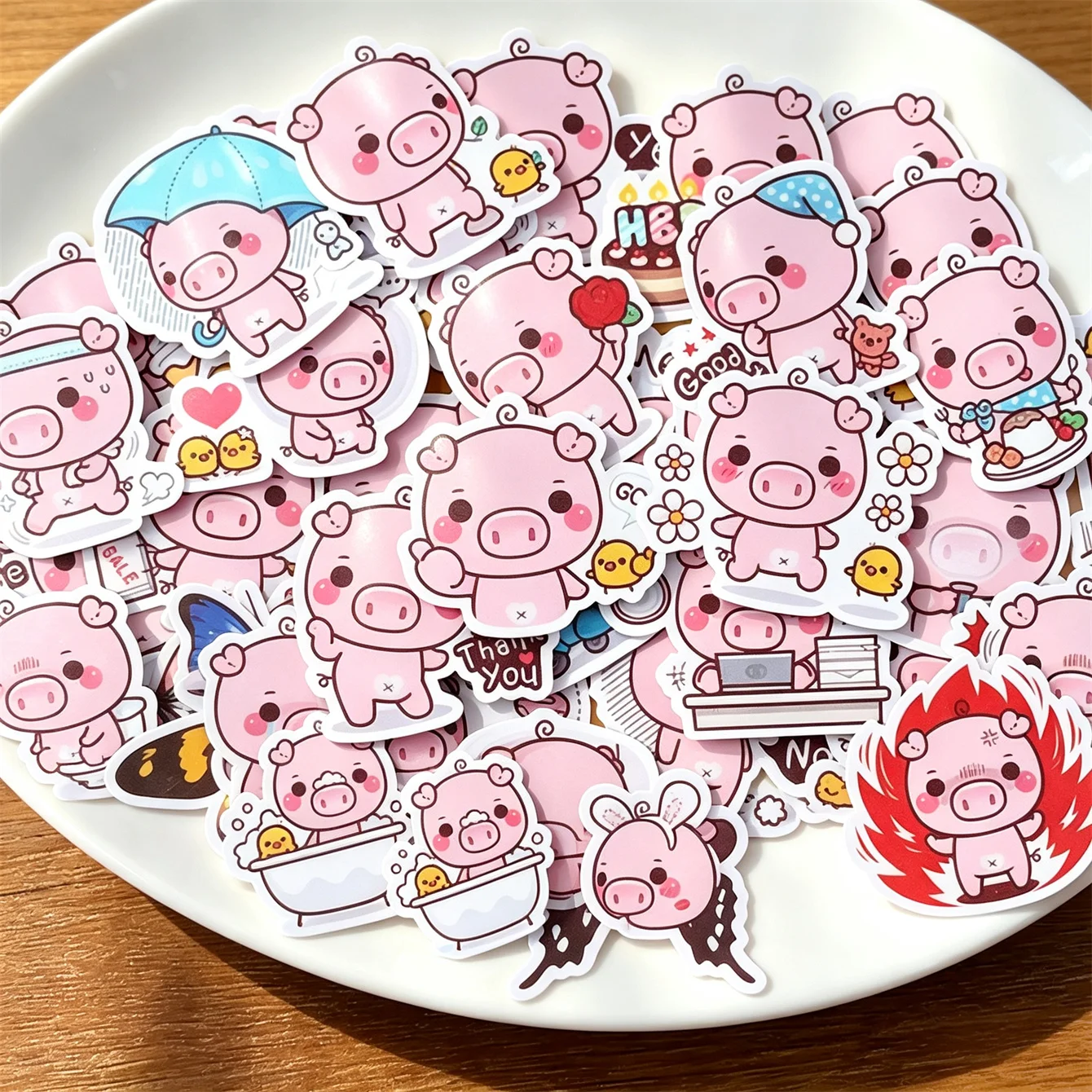 40/80pcs Self-made cute Pink Toot Pig Stickers/ Decorative DIY Craft Photo Albums Luggage Motorcycle Phone Sticker Decals