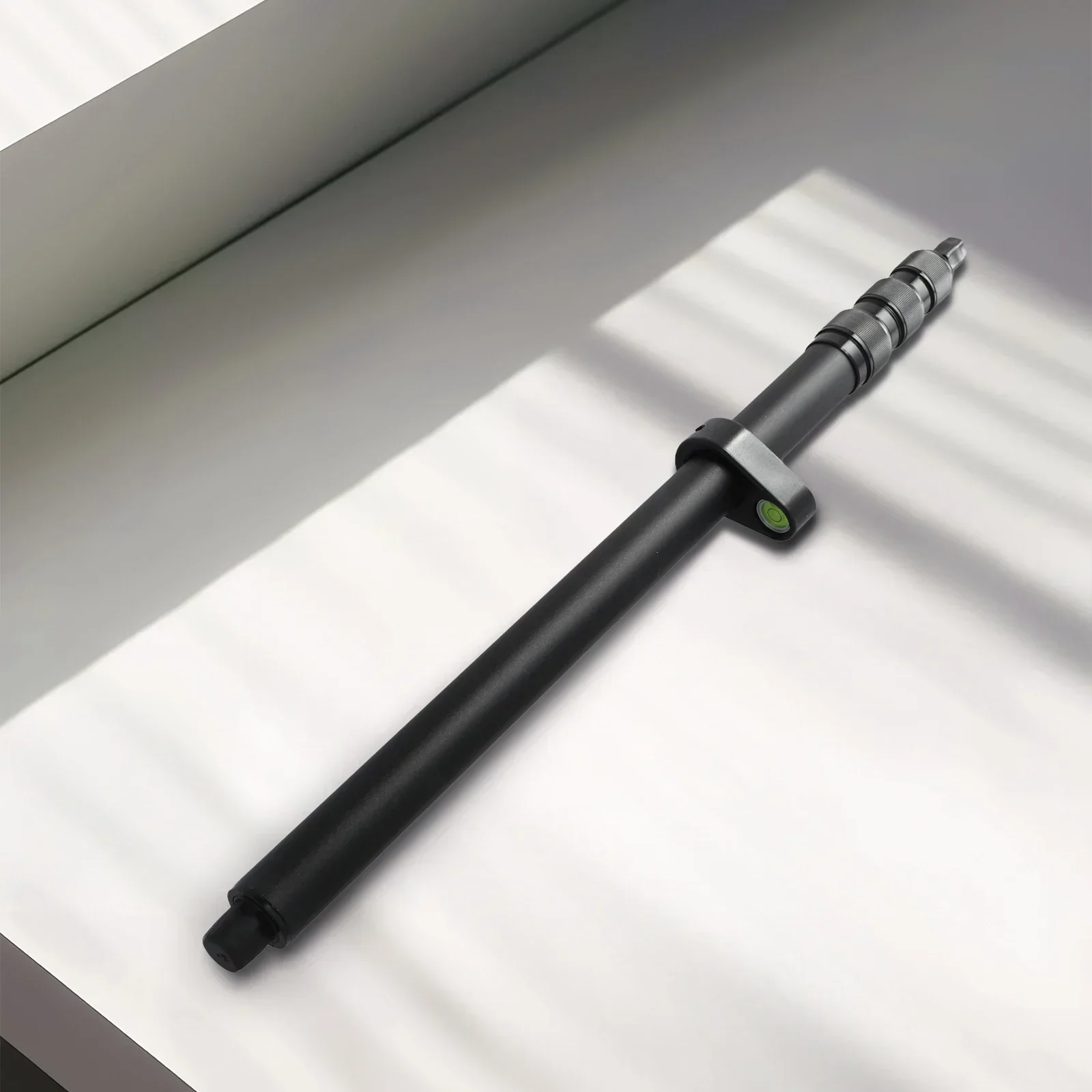 يجب اقتناؤها أداة للمساحين أقطاب توسيط الألومنيوم تقدم تعديل الارتفاع من عشرين إلى خمسين خيارًا بوصة