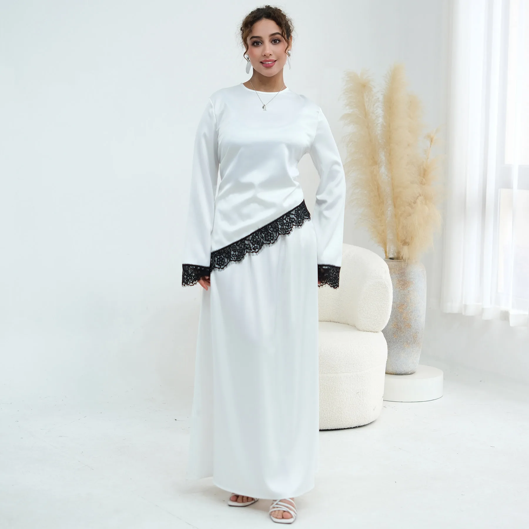 

Summer Lace Detail Top Minimalist Asymmetrical Regular-Fit Long Sleeves Elegant Muslimah Longline Tunic Blouse (No Skirt)