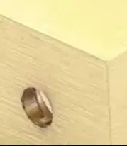 مشبكين لدعم الرف الزجاجي، لون ذهبي، مناسبة للزجاج السميك 8 مم - 12 مم، مثالي لتثبيت أقسام زجاجية للحمام.