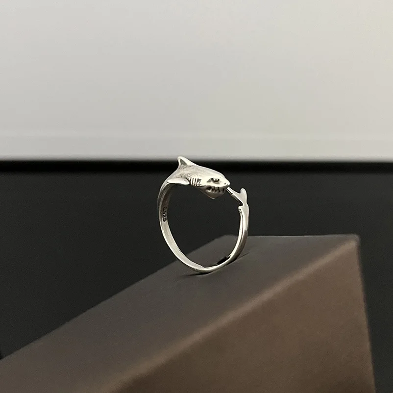 Vintage Unisex Shark Ring Gothic Punk Hip Hop Adjustable Ring Cocktail Banquet Jewelry Gift