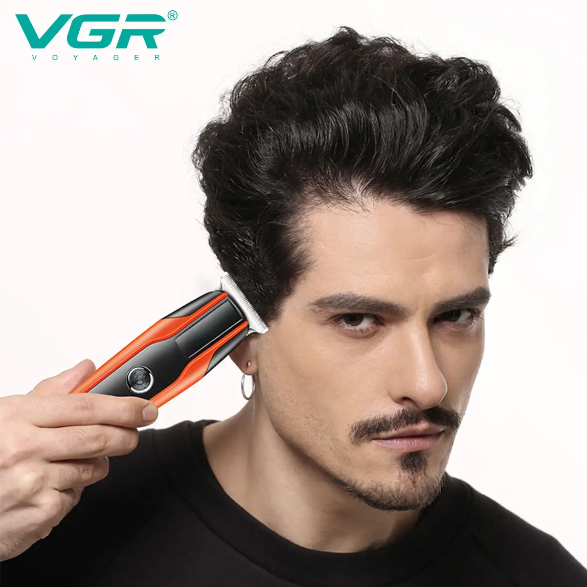 VGR New electric hair clipper USB rechargeable portable oil head engraving hair clipper Electric push hair clipper V-999