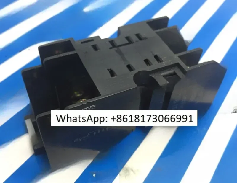 

Основание реле HC2-SFD-K AP3827K 3шт.