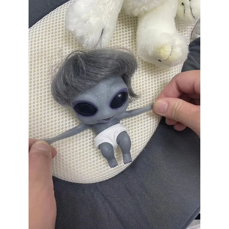 5 Inch High Quality Detailed Painting Solid Soft Silicone Alien Baby Doll Mini Baby Doll Cute Handy Baby