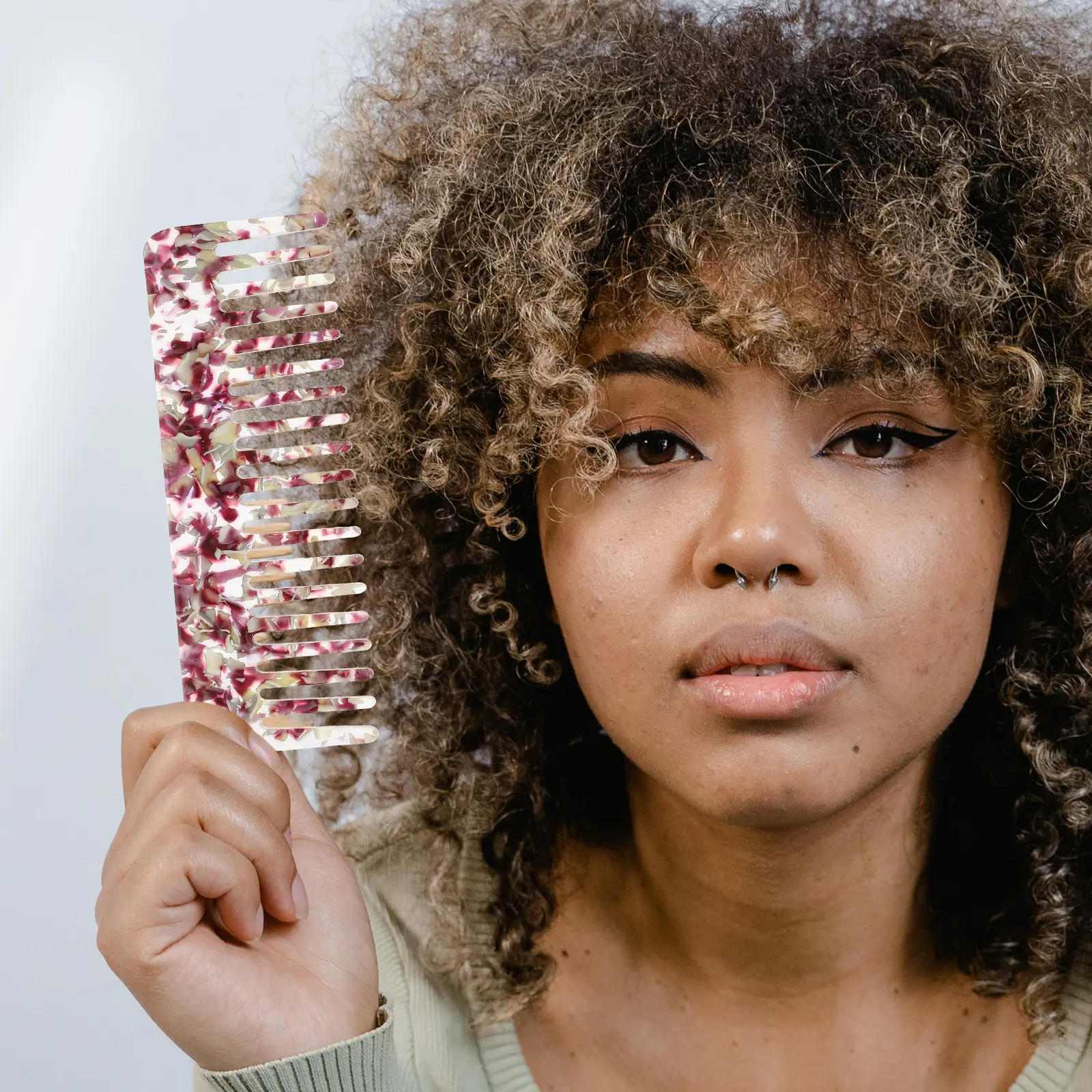 

Набор из 2 расчесок с мраморным покрытием, широкие зубья, для распутывания волос, для женщин и мужчин, для кудрявых и прямых волос, для расслабления кожи головы, для путешествий