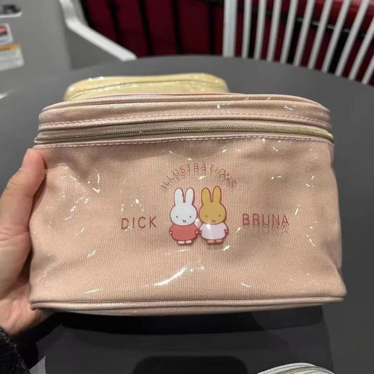 New Miffy Makeup Bag for Girls Creative Waterproof Handheld Makeup Bag for Couples Large Capacity Cartoon Portable Storage Bag