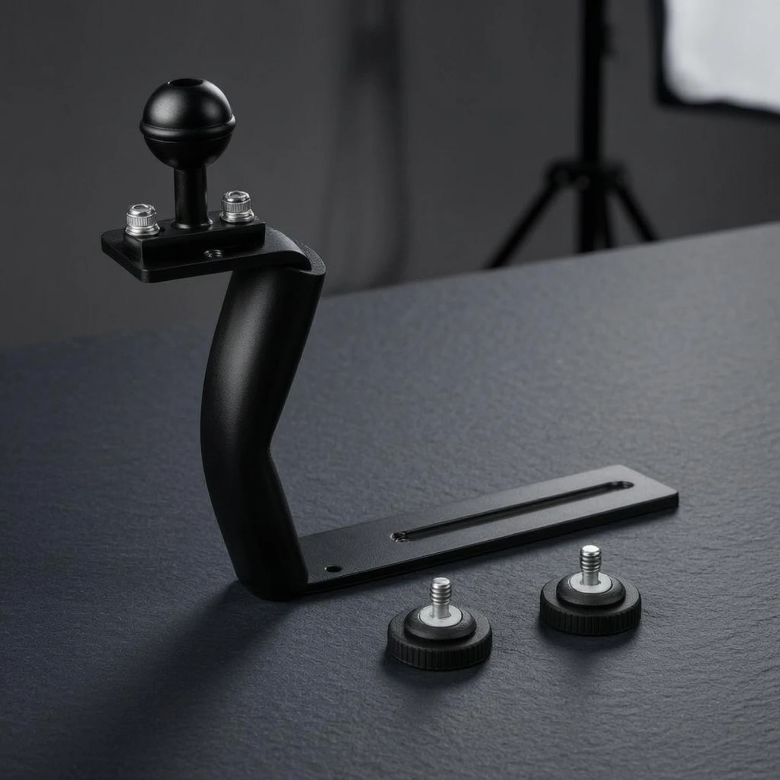Picture 3: Underwater Camera Tray Bracket Aluminum Alloy Z-Shaped Camera Grip Bracket Underwater Tray Handle Knurled Knobs 1/4-Inch Thread
