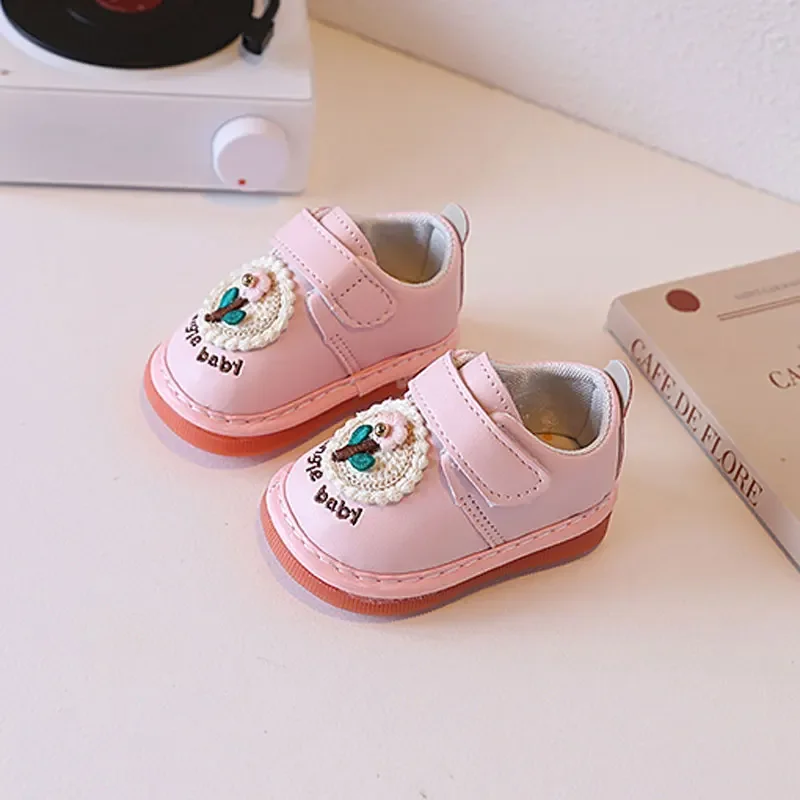 2025 Autumn New Toddler Kids Flat Shoes Embroidered Sweet Baby Walking Shoes Round Toes Cute Kids Princess Shoes Soft Bottom