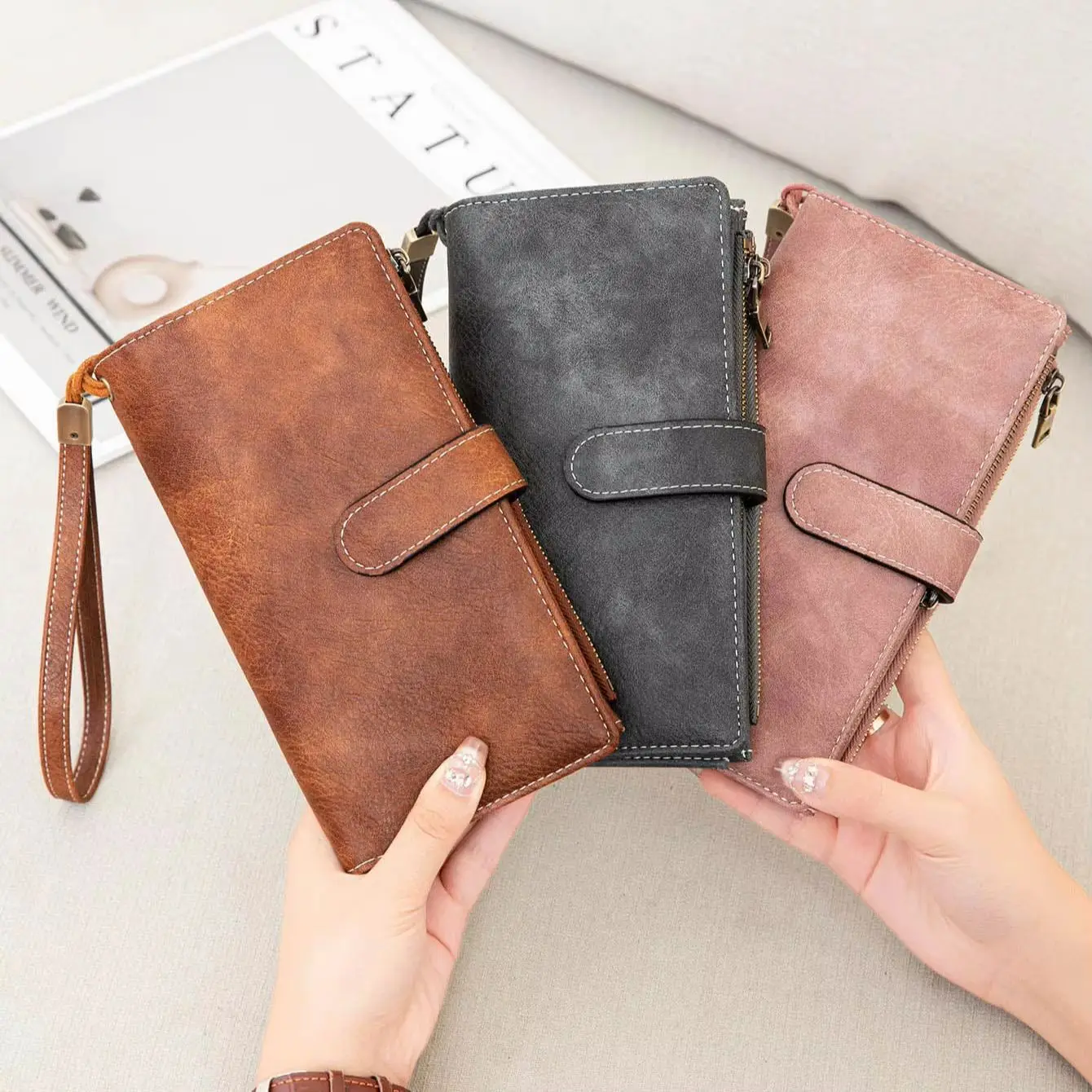 MIYIN Retro RFID Shielded Large Capacity Credit Card Holder Portable Tri-fold Women's Clutch/Credit Card/ID/Coin Long Wallet
