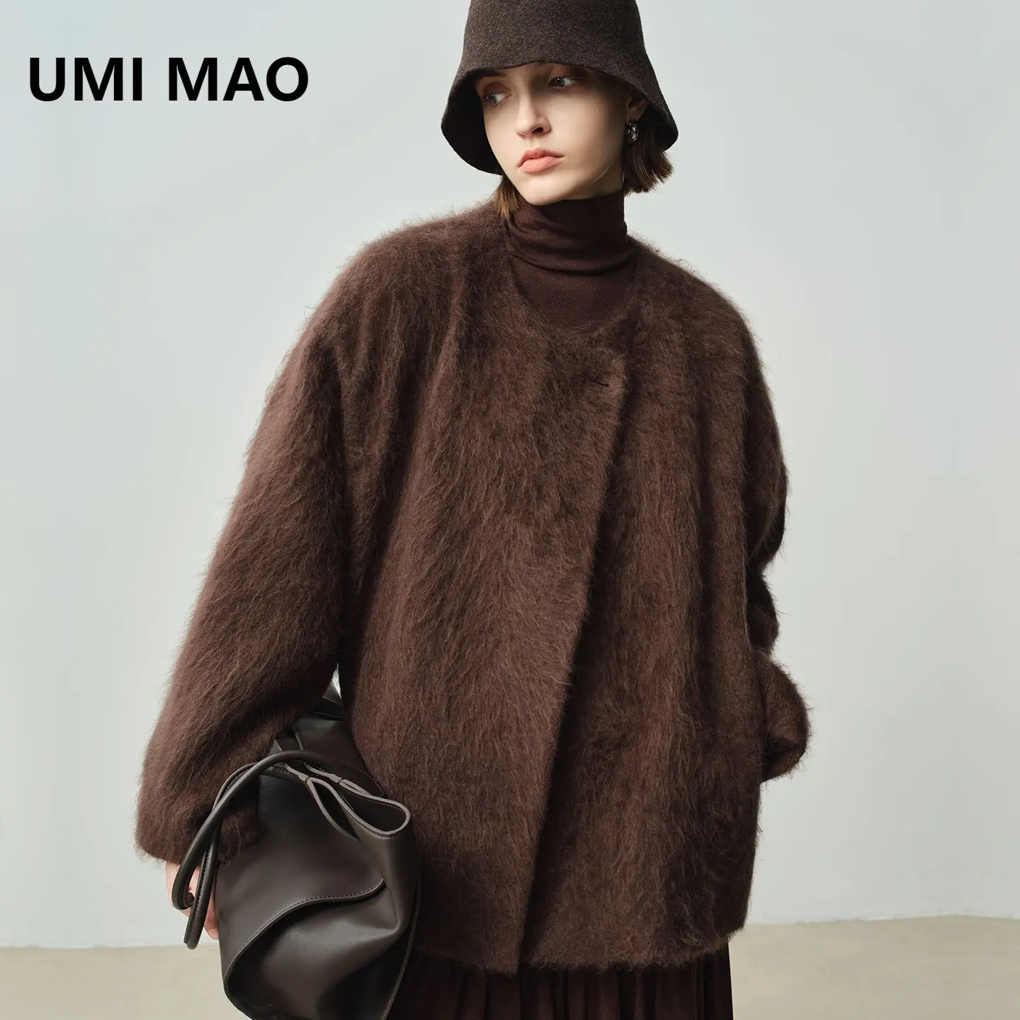 

UMI MAO Light Luxury Wool Coat Women Autumn Winter New Long Wool Design Round Neck Single Button Woolen Jacket Femme