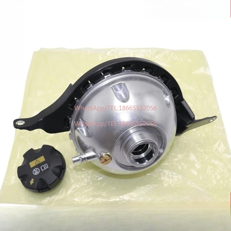 

Applicable to BM W F07F10F11F18 520 525 528 N20 aluminum alloy antifreeze kettle auxiliary water pot
