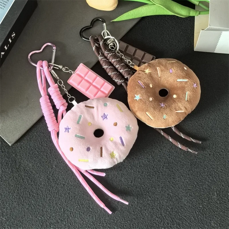 Bonito boneca de pelúcia donut chaveiro pelúcia donut saco pingente boneca brinquedos macios donut temático acessório para casal chaveiro presentes