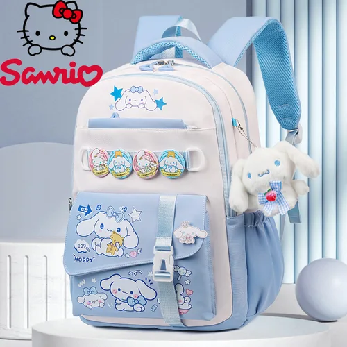 Imagen 1 del producto Cinnamoroll mochila insignias colgante de felpa Casual lindo bolso de hombro de dibujos animados correa de hombro ajustable equipo ultraligero