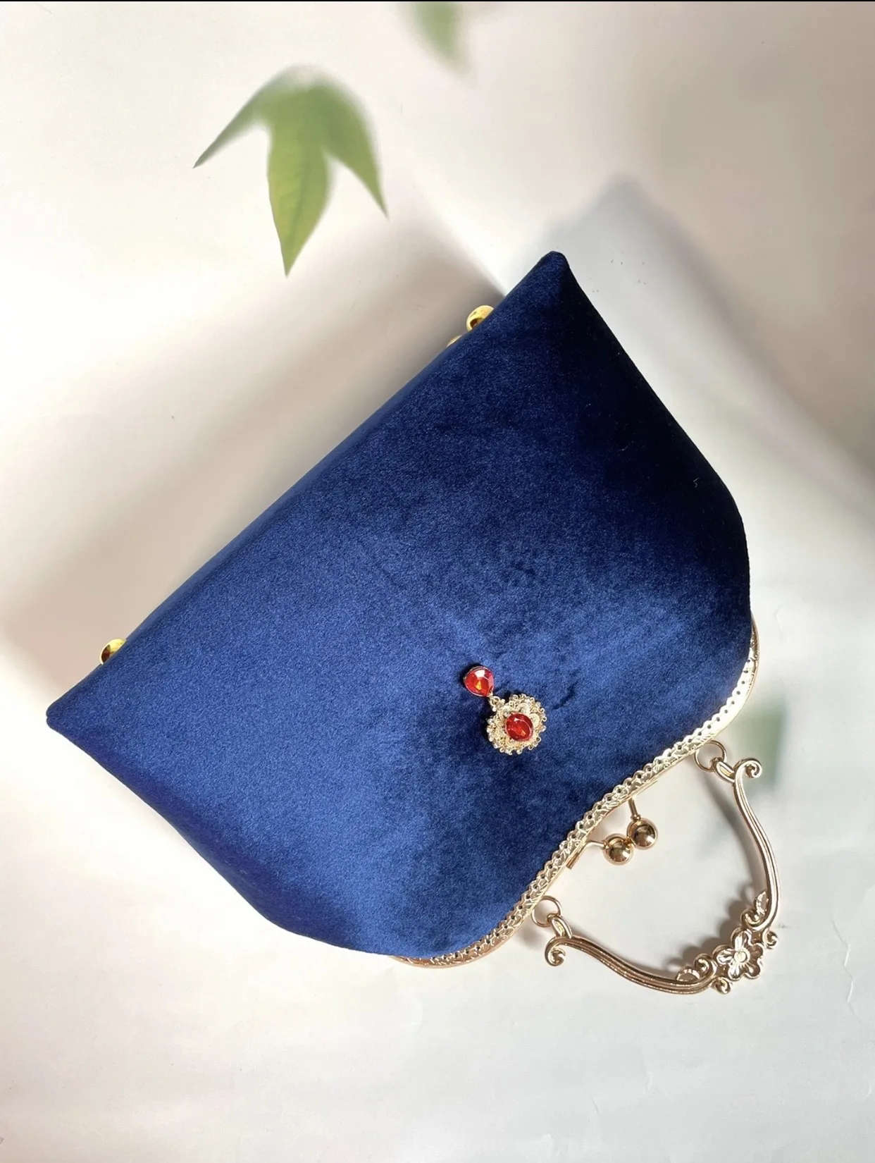 Lost In Vintage Handmade and Retro Velvet Bag with Decorative Red Jewel Beaded Kiss-lock Evening Bag Clutch Party Accessories