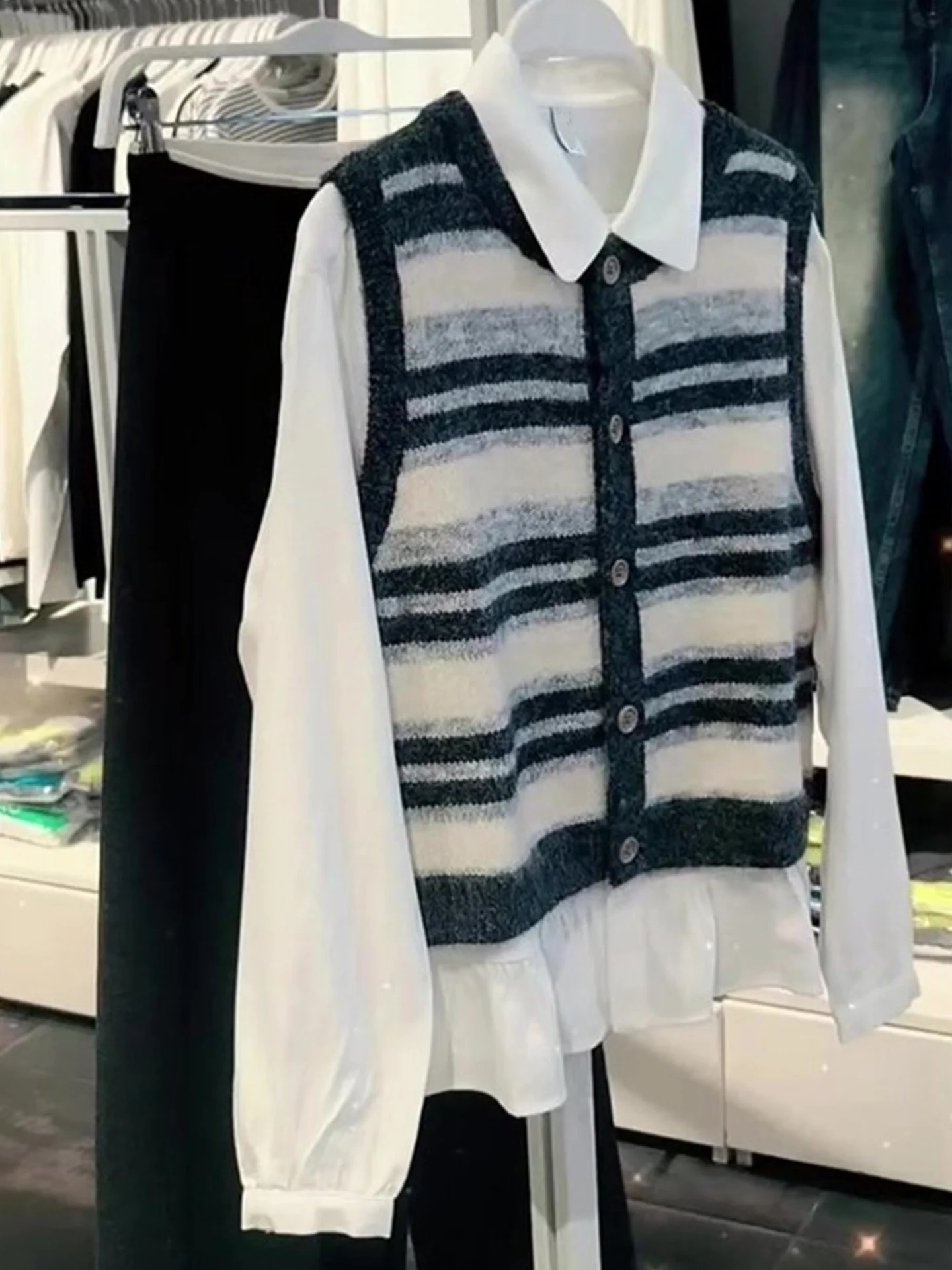 

Свободный вязаный жилет в полоску, женский модный повседневный жилет, круглый, с одной пуговицей, разноцветный дизайн блузки