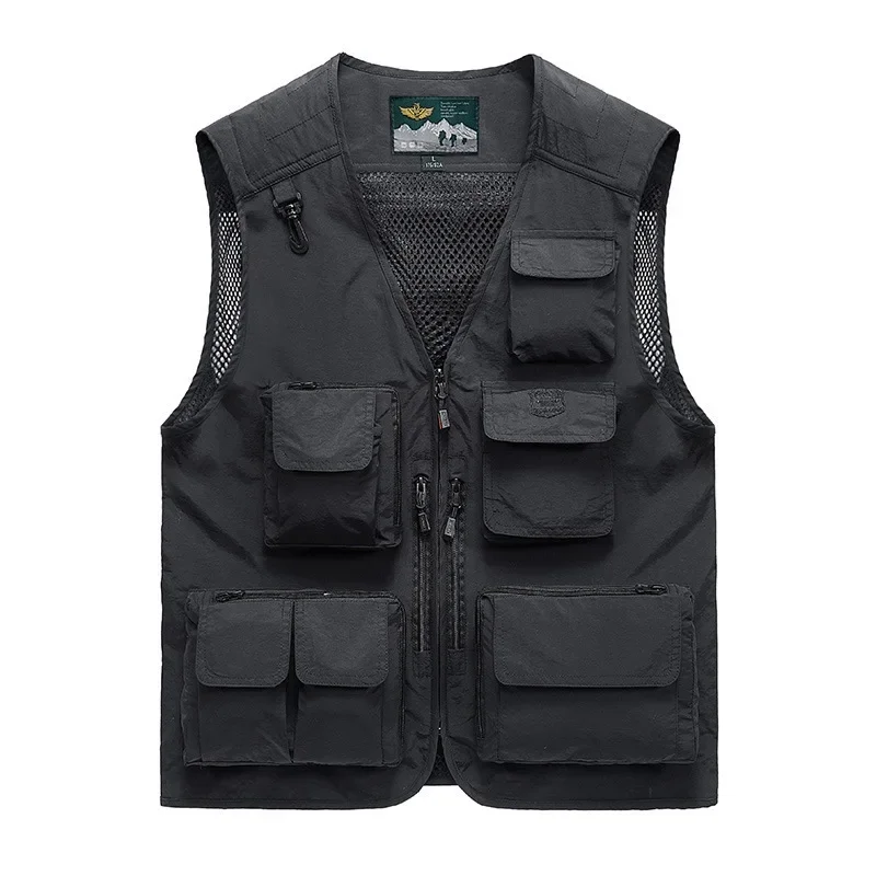 Spring and summer men's vest with mesh and multiple pockets, photography and fishing journalist, outdoor oversized shoulder vest